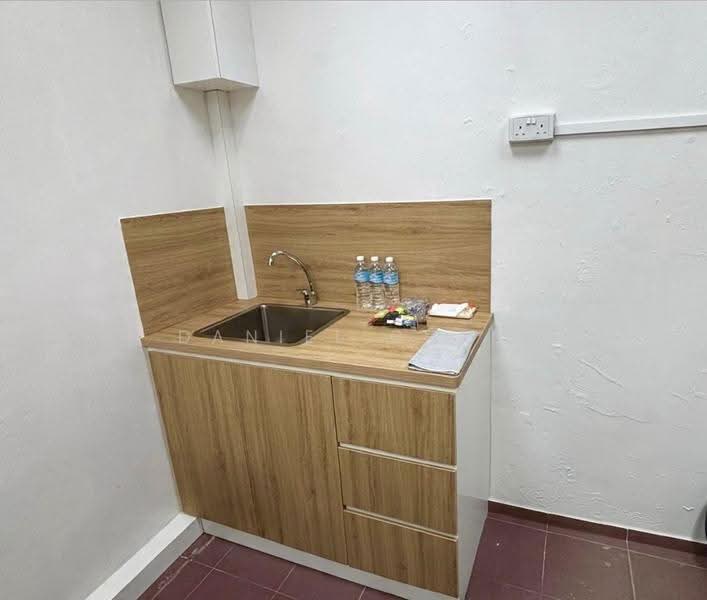 Bukit Timah Shopping Centre, 170 Upper Bukit Timah Road, Clementi Park / Upper Bukit Timah, 151 sqft, Mall Shop For Rent, by Daniel Chan, 500251566 - Interior - CommercialGuru.com.sg