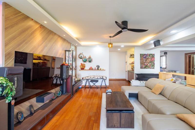 Efficient Large EA Renovated next to MRT, , 4 Bedrooms, 1,603 sqft, HDB Flat For Sale, by Jiayu Ng, 500251572 - Living Room - PropertyGuru.com.sg