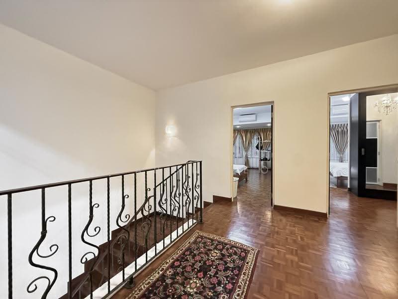 C.H.E.A.P 2 Storey Inter Terrace for Sale Pasir Ris Beach Park, Pasir Ris Heights, Pasir Ris / Tampines, 5 Bedrooms, 2,000 sqft, Terraced House For Sale, by Aaron Yeo, 500251574 - PropertyGuru.com.sg