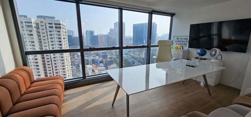 High Street Centre, 1 North Bridge Road, City Hall / Clarke Quay, 1,001 sqft, Office For Rent, by Mervyn Chan, 500251578 - Study - CommercialGuru.com.sg