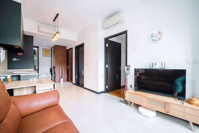 Bukit 828, 828 Upper Bukit Timah Road, Dairy Farm / Bukit Panjang / Choa Chu Kang, 2 Bedrooms, 624 sqft, Condominium For Sale, by Dennis Lim, 500251580 - Living Room - PropertyGuru.com.sg