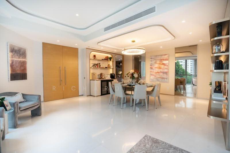 Cliveden at Grange, 108 Grange Road, Tanglin / Holland / Bukit Timah, 4 Bedrooms, 2,842 sqft, Apartment For Sale, by Richard Jany, 500251588 - Dining Room - PropertyGuru.com.sg