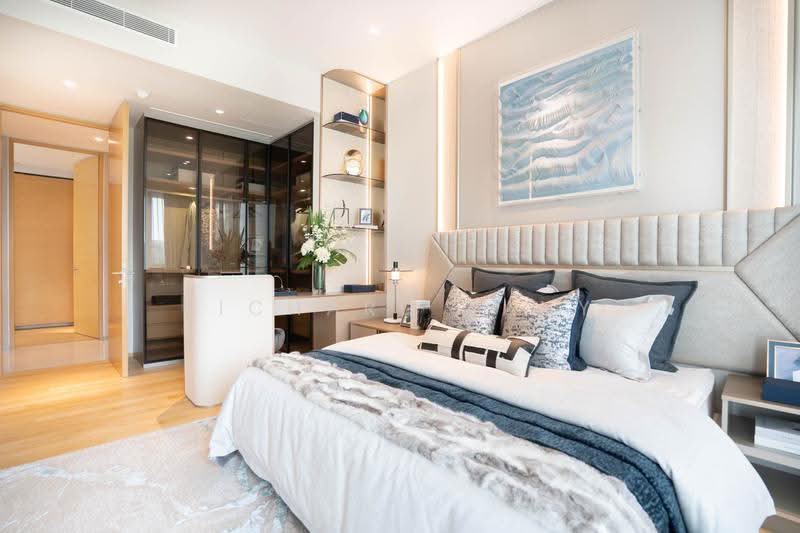 Cliveden at Grange, 108 Grange Road, Tanglin / Holland / Bukit Timah, 4 Bedrooms, 2,842 sqft, Apartment For Sale, by Richard Jany, 500251588 - Bedroom - PropertyGuru.com.sg