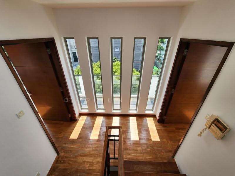 Modern 3 Storey Semi-Detached with Basement & Swimming Pool, Tanglin / Holland / Bukit Timah, 5 Bedrooms, 4,000 sqft, Semi-Detached House For Rent, by Darren Teo, 500251589 - PropertyGuru.com.sg