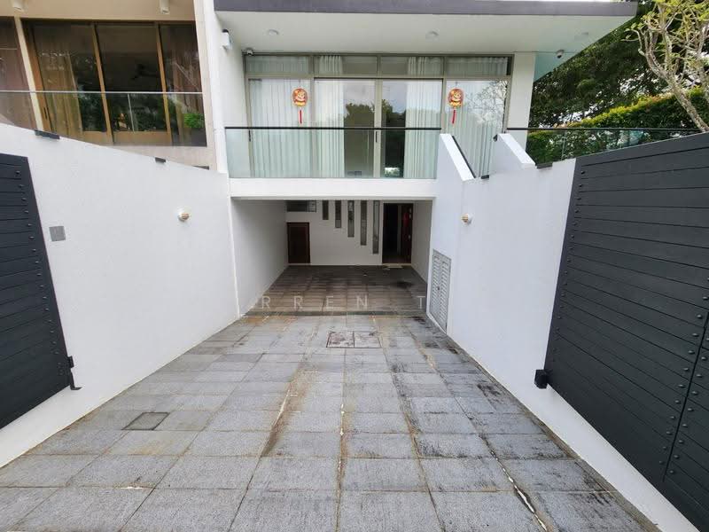 Modern 3 Storey Semi-Detached with Basement & Swimming Pool, Tanglin / Holland / Bukit Timah, 5 Bedrooms, 4,000 sqft, Semi-Detached House For Rent, by Darren Teo, 500251589 - PropertyGuru.com.sg