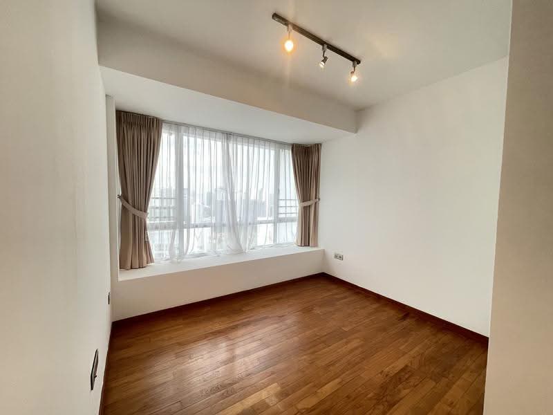 Cairnhill Residences, 31 Cairnhill Circle, Orchard / River Valley, 2 Bedrooms, 904 sqft, Apartment For Rent, by Beverly Lee, 500251594 - Master Room - PropertyGuru.com.sg