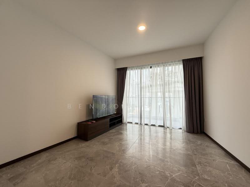 One Pearl Bank, 1 Pearl Bank, Alexandra / Commonwealth, 2 Bedrooms, 840 sqft, Condominium For Sale, by Bendon Tan, 500251595 - Living Room - PropertyGuru.com.sg