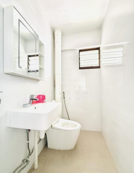 132 Simei Street 1, 132 Simei Street 1, Pasir Ris / Tampines, 2 Bedrooms, 689 sqft, HDB Flat For Sale, by Hanson Chan, 500251599 - Bathroom - PropertyGuru.com.sg