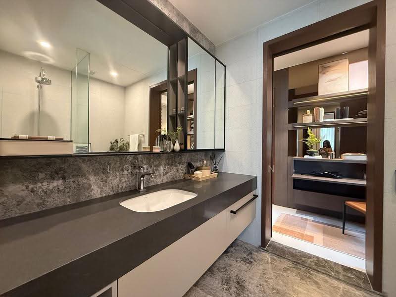 Parksuites, 18 Holland Grove Road, Tanglin / Holland / Bukit Timah, 2 Bedrooms, 786 sqft, Condominium For Sale, by Lotus Guan, 500251601 - Bathroom - PropertyGuru.com.sg