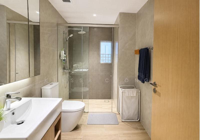 Urban Treasures, 207 Jalan Eunos, Eunos / Geylang / Paya Lebar, 2 Bedrooms, 657 sqft, Condominium For Sale, by Klyssa Chong, 500251604 - Bathroom - PropertyGuru.com.sg