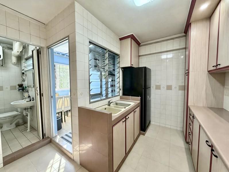 657 Jalan Tenaga, 657 Jalan Tenaga, Eunos / Geylang / Paya Lebar, 3 Bedrooms, 1,141 sqft, HDB Flat For Sale, by Kyean Lim, 500251639 - Kitchen - PropertyGuru.com.sg