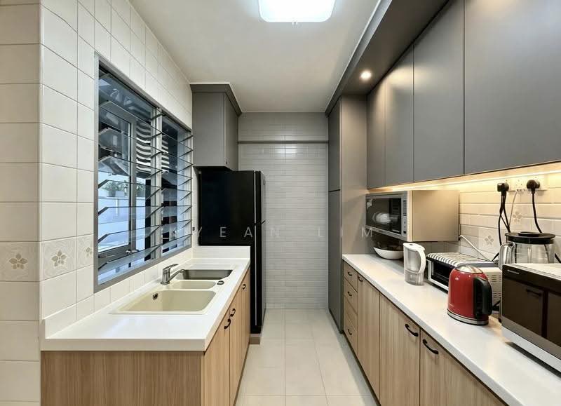 657 Jalan Tenaga, 657 Jalan Tenaga, Eunos / Geylang / Paya Lebar, 3 Bedrooms, 1,141 sqft, HDB Flat For Sale, by Kyean Lim, 500251639 - Kitchen - PropertyGuru.com.sg