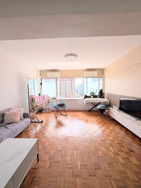 People's Park Complex, 1 Park Road, Boat Quay / Raffles Place / Marina, 4 Bedrooms, 1,604 sqft, Apartment For Sale, by Wee Jia Ling (Wei Jialing), 500251648 - Living Room - PropertyGuru.com.sg