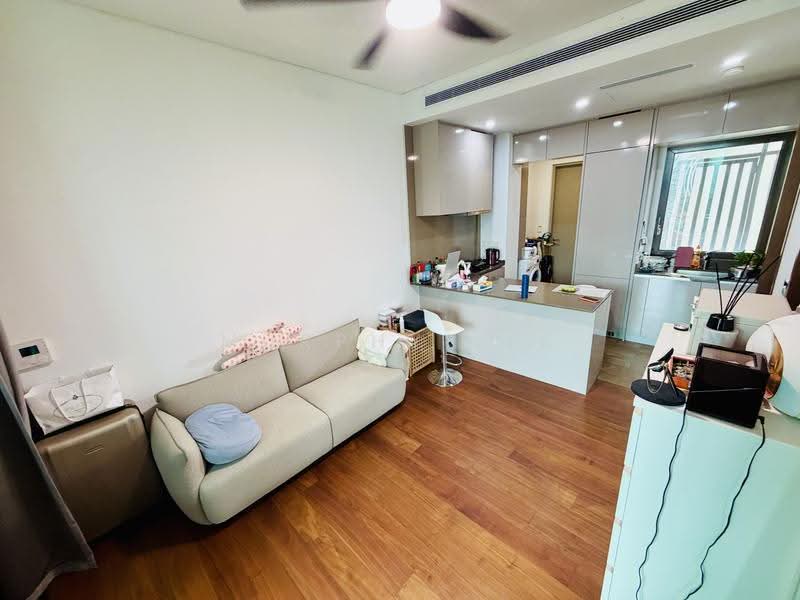 8 Hullet, 8 Hullet Road, Orchard / River Valley, 2 Bedrooms, 657 sqft, Apartment For Sale, by Murphy Lee, 500251660 - Living Room - PropertyGuru.com.sg