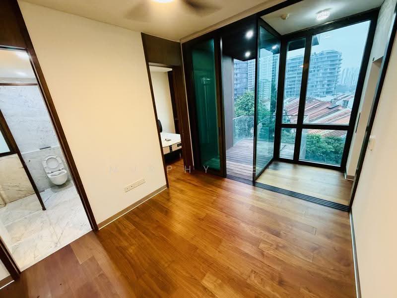 8 Hullet, 8 Hullet Road, Orchard / River Valley, 2 Bedrooms, 657 sqft, Apartment For Sale, by Murphy Lee, 500251660 - Bathroom - PropertyGuru.com.sg