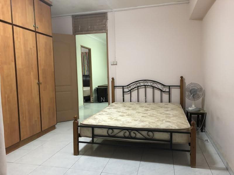 713 Jurong West Street 71, 713 Jurong West Street 71, Boon Lay / Jurong / Tuas, 3 Bedrooms, 1,120 sqft, HDB Flat For Sale, by Ken Tng, 500251686 - Bedroom - PropertyGuru.com.sg