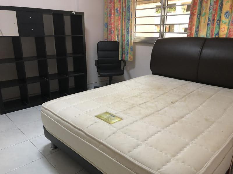 713 Jurong West Street 71, 713 Jurong West Street 71, Boon Lay / Jurong / Tuas, 3 Bedrooms, 1,120 sqft, HDB Flat For Sale, by Ken Tng, 500251686 - Bedroom - PropertyGuru.com.sg