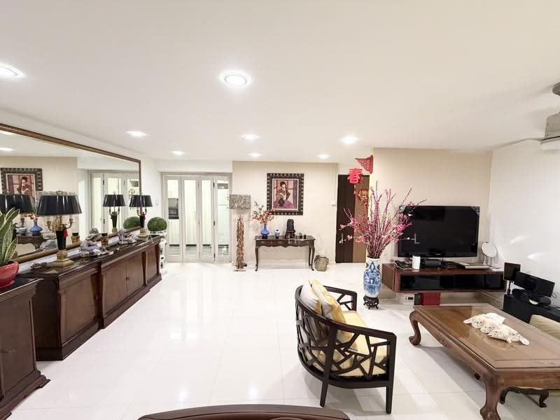 275A Jurong West Street 25, 275A Jurong West Street 25, Boon Lay / Jurong / Tuas, 3 Bedrooms, 1,195 sqft, HDB Flat For Sale, by Fariss Haiqel, 500251689 - Living Room - PropertyGuru.com.sg