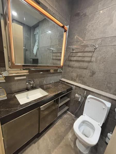 Stars of Kovan, 984 Upper Serangoon Road, Hougang / Punggol / Sengkang, 4 Bedrooms, 1,830 sqft, Cluster House For Sale, by Jiaojiao Cheng 娇娇, 500251693 - Bathroom - PropertyGuru.com.sg