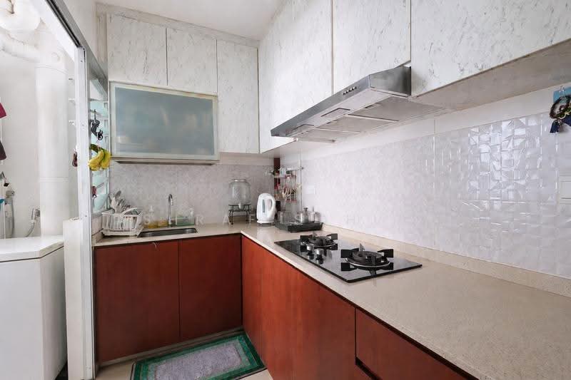 366A Sembawang Crescent, 366A Sembawang Crescent, Sembawang / Yishun, 2 Bedrooms, 732 sqft, HDB Flat For Sale, by Ashraf Sahlan, 500251695 - Kitchen - PropertyGuru.com.sg