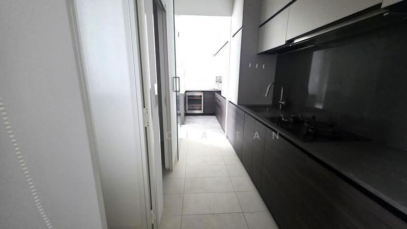 Sloane Residences, 17 Balmoral Road, Tanglin / Holland / Bukit Timah, 3 Bedrooms, 1,249 sqft, Condominium For Sale, by Tricia Tan, 500251696 - Kitchen - PropertyGuru.com.sg