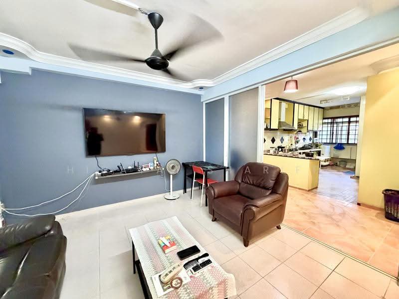 213 Pasir Ris Street 21, 213 Pasir Ris Street 21, Pasir Ris / Tampines, 3 Bedrooms, 1,141 sqft, HDB Flat For Sale, by Hidayat Shariff, 500251700 - Living Room - PropertyGuru.com.sg