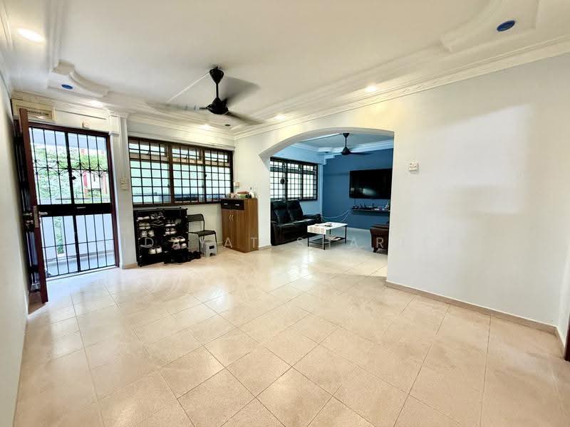 213 Pasir Ris Street 21, 213 Pasir Ris Street 21, Pasir Ris / Tampines, 3 Bedrooms, 1,141 sqft, HDB Flat For Sale, by Hidayat Shariff, 500251700 - Living Room - PropertyGuru.com.sg