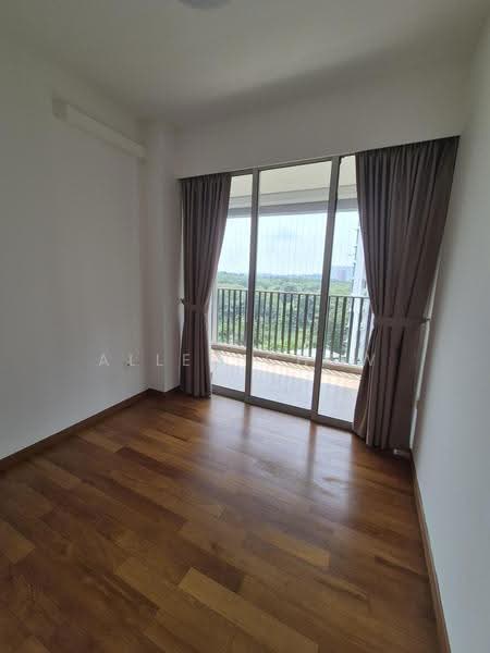 Heron Bay, 63 Upper Serangoon View, Hougang / Punggol / Sengkang, 4 Bedrooms, 1,281 sqft, Condominium For Sale, by Allen Chow, 500251702 - Balcony - PropertyGuru.com.sg