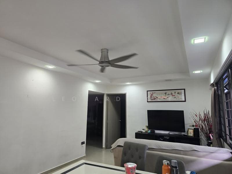 273B Jurong West Avenue 3, 273B Jurong West Avenue 3, Boon Lay / Jurong / Tuas, 3 Bedrooms, 1,195 sqft, HDB Flat For Sale, by Leonard Boey, 500251703 - Living Room - PropertyGuru.com.sg