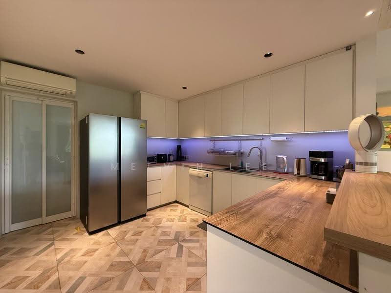 Seven Holt Road, 7 Holt Road, Tanglin / Holland / Bukit Timah, 4 Bedrooms, 2,250 sqft, Condominium For Sale, by Melvin Lee, 500251707 - Kitchen - PropertyGuru.com.sg