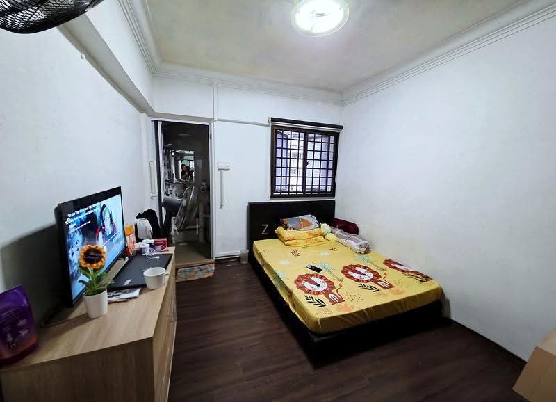 235 Ang Mo Kio Avenue 3, 235 Ang Mo Kio Avenue 3, Ang Mo Kio / Bishan / Thomson, 2 Bedrooms, 721 sqft, HDB Flat For Sale, by Faiz Zaffre, 500251716 - Master Bedroom - PropertyGuru.com.sg
