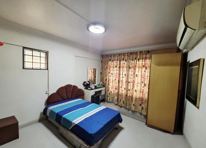 829 Jurong West Street 81, 829 Jurong West Street 81, Boon Lay / Jurong / Tuas, 4 Bedrooms, 1,571 sqft, HDB Flat For Sale, by Faiz Zaffre, 500251718 - Common Bedroom - PropertyGuru.com.sg