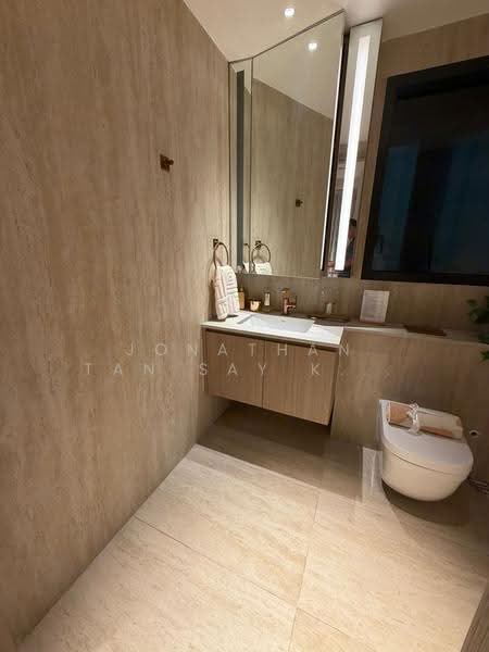 Cheapest Freehold 4 Bedrooms with Private Lift 3 mins walk to MRT, East Coast / Marine Parade, 4 Bedrooms, 1,389 sqft, Apartment For Sale, by Jonathan Tan Say Keong, 500251721 - Bathroom - PropertyGuru.com.sg