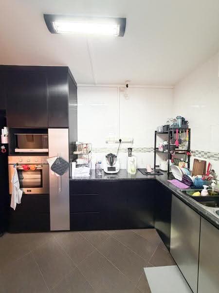176 Lompang Road, 176 Lompang Road, Dairy Farm / Bukit Panjang / Choa Chu Kang, 3 Bedrooms, 1,087 sqft, HDB Flat For Sale, by Natalie Lim, 500251724 - Kitchen - PropertyGuru.com.sg