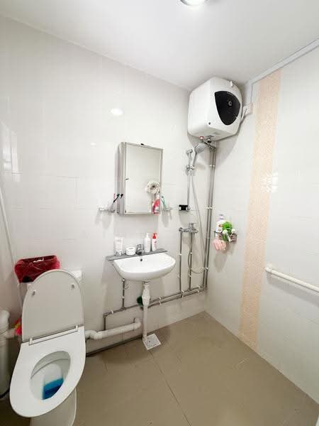 123 Pending Road, 123 Pending Road, Dairy Farm / Bukit Panjang / Choa Chu Kang, 3 Bedrooms, 1,108 sqft, HDB Flat For Sale, by Natalie Lim, 500251725 - Bathroom - PropertyGuru.com.sg