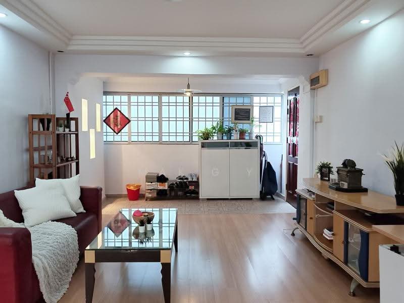 209 Jurong East Street 21, 209 Jurong East Street 21, Boon Lay / Jurong / Tuas, 3 Bedrooms, 1,313 sqft, HDB Flat For Sale, by Mak G Y, 500251732 - Living Room - PropertyGuru.com.sg