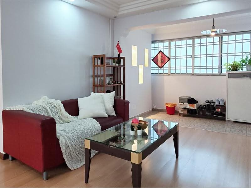 209 Jurong East Street 21, 209 Jurong East Street 21, Boon Lay / Jurong / Tuas, 3 Bedrooms, 1,313 sqft, HDB Flat For Sale, by Mak G Y, 500251732 - Living Room - PropertyGuru.com.sg