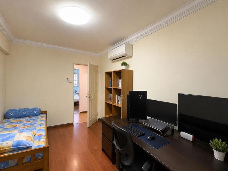 209 Jurong East Street 21, 209 Jurong East Street 21, Boon Lay / Jurong / Tuas, 3 Bedrooms, 1,313 sqft, HDB Flat For Sale, by Mak G Y, 500251732 - Bedroom - PropertyGuru.com.sg