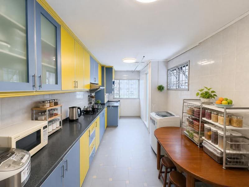 209 Jurong East Street 21, 209 Jurong East Street 21, Boon Lay / Jurong / Tuas, 3 Bedrooms, 1,313 sqft, HDB Flat For Sale, by Mak G Y, 500251732 - Kitchen - PropertyGuru.com.sg