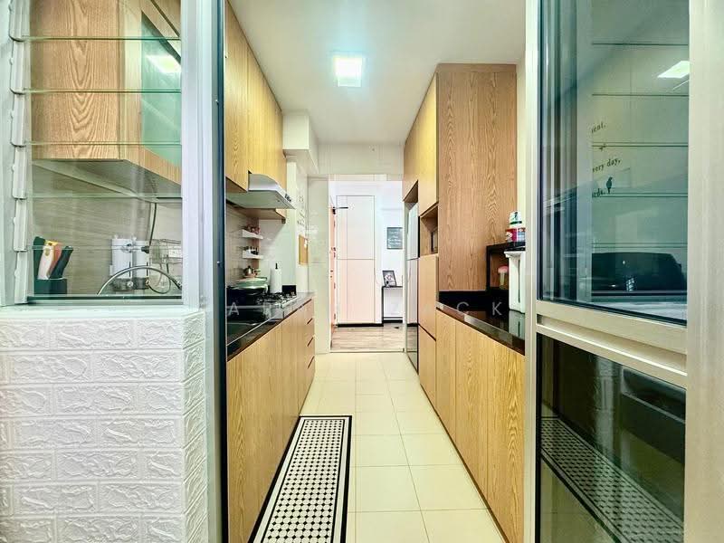 221A Sumang Lane, 221A Sumang Lane, Hougang / Punggol / Sengkang, 2 Bedrooms, 732 sqft, HDB Flat For Sale, by Farah Zack, 500251742 - PropertyGuru.com.sg