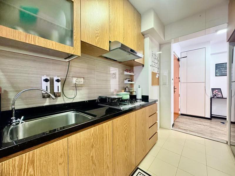 221A Sumang Lane, 221A Sumang Lane, Hougang / Punggol / Sengkang, 2 Bedrooms, 732 sqft, HDB Flat For Sale, by Farah Zack, 500251742 - PropertyGuru.com.sg