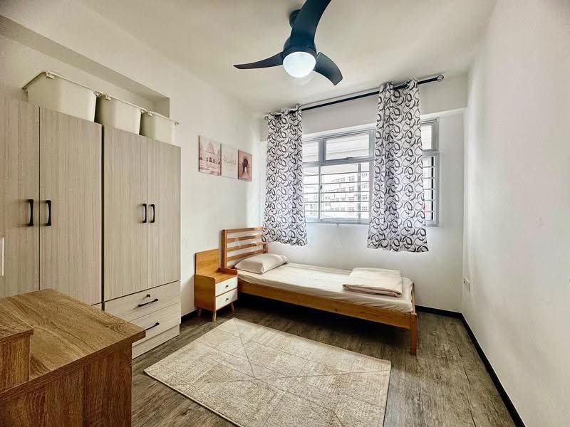 221A Sumang Lane, 221A Sumang Lane, Hougang / Punggol / Sengkang, 2 Bedrooms, 732 sqft, HDB Flat For Sale, by Farah Zack, 500251742 - PropertyGuru.com.sg
