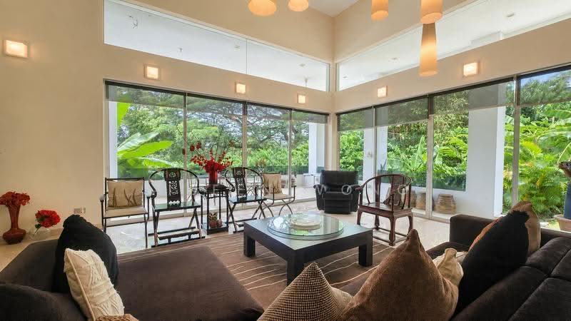 VALUE BUY GCB! Serious Seller! Rebuild or A&A, Newton / Novena, 6 Bedrooms, 9,500 sqft, Good Class Bungalow For Sale, by Eileen Wong, 500251756 - Living Room - PropertyGuru.com.sg