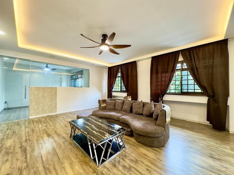730 Tampines Street 71, 730 Tampines Street 71, Pasir Ris / Tampines, 4 Bedrooms, 1,335 sqft, HDB Flat For Sale, by Farah Zack, 500251757 - PropertyGuru.com.sg