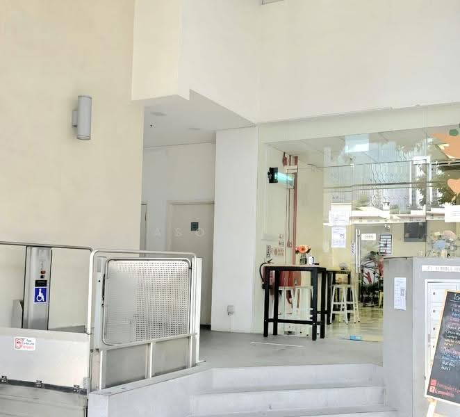 Middle Road, Beach Road / Bugis / Rochor, 1,130 sqft, Food & Beverage For Rent, by Jason Low, 500251760 - Entrance - CommercialGuru.com.sg