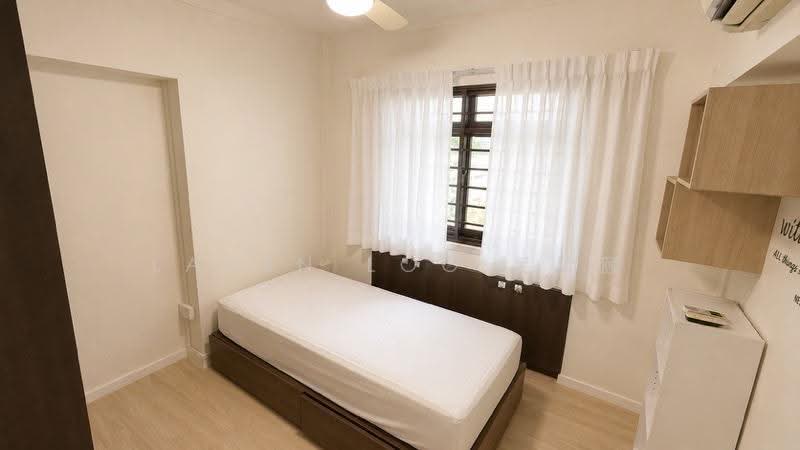 56 Strathmore Avenue, 56 56, Alexandra / Commonwealth, 4 Bedrooms, 1,184 sqft, HDB Flat For Sale, by Laven Loo 吕欣颐, 500251769 - PropertyGuru.com.sg