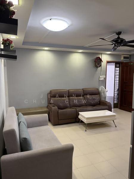 224 Jurong East Street 21, 224 Jurong East Street 21, Boon Lay / Jurong / Tuas, 3 Bedrooms, 979 sqft, HDB Flat For Sale, by Jeannie Chua Chwee Beng, 500251775 - Living Room - PropertyGuru.com.sg