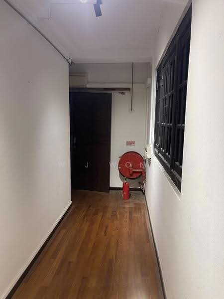Circular Road, CIRCULAR ROAD, Boat Quay / Raffles Place / Marina, 1,000 sqft, Shop / Shophouse For Rent, by W J Wong, 500251783 - Corridor - CommercialGuru.com.sg