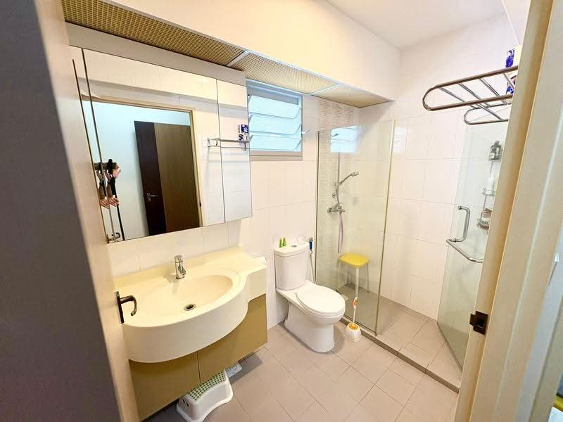 226A Sumang Lane, 226A Sumang Lane, Hougang / Punggol / Sengkang, 3 Bedrooms, 1,227 sqft, HDB Flat For Sale, by Jeff Foong, 500251796 - Bathroom - PropertyGuru.com.sg