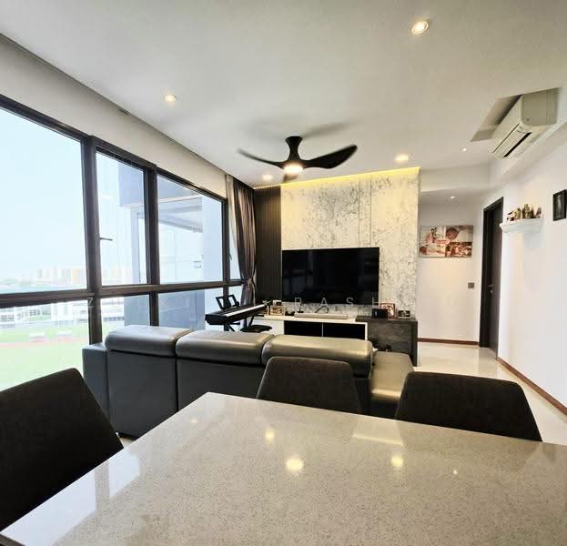 Vue 8 Residence, 89 Pasir Ris Heights, Pasir Ris / Tampines, 3 Bedrooms, 1,033 sqft, Condominium For Sale, by Zulkifli Rasheed, 500251802 - Living Room - PropertyGuru.com.sg